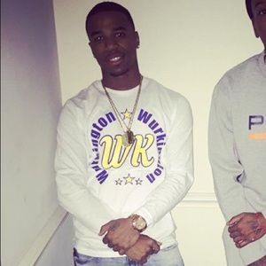 Meet your Posher, Carlos